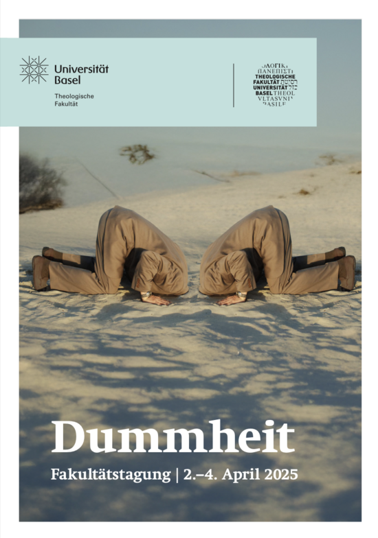 Abbildung der Fakultätstagung 2025 zum Thema Dummheit. Zwei Personen stecken den Kopf in den Sand.