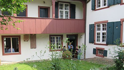 [Translate to English:] Bild Frey-Greynaeum