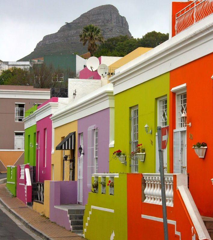 "Bo-Kaap, Cape Town" by neiljs is licensed under CC BY 2.0 