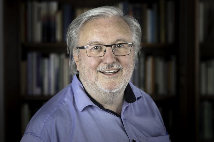 Portrait von Prof. Dr. Marco Frenschkowski 